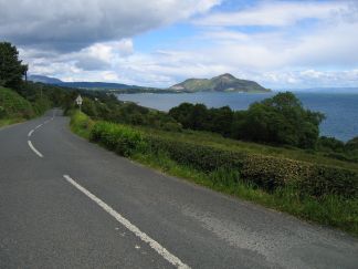 Strasse mit Wolken auf Arran